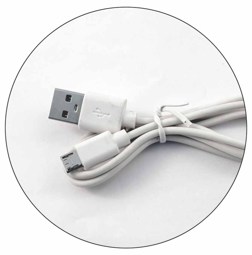 LUMINÁRIA DE MESA RECARREGÁVEL COM CABO USB (GIRA 360°)