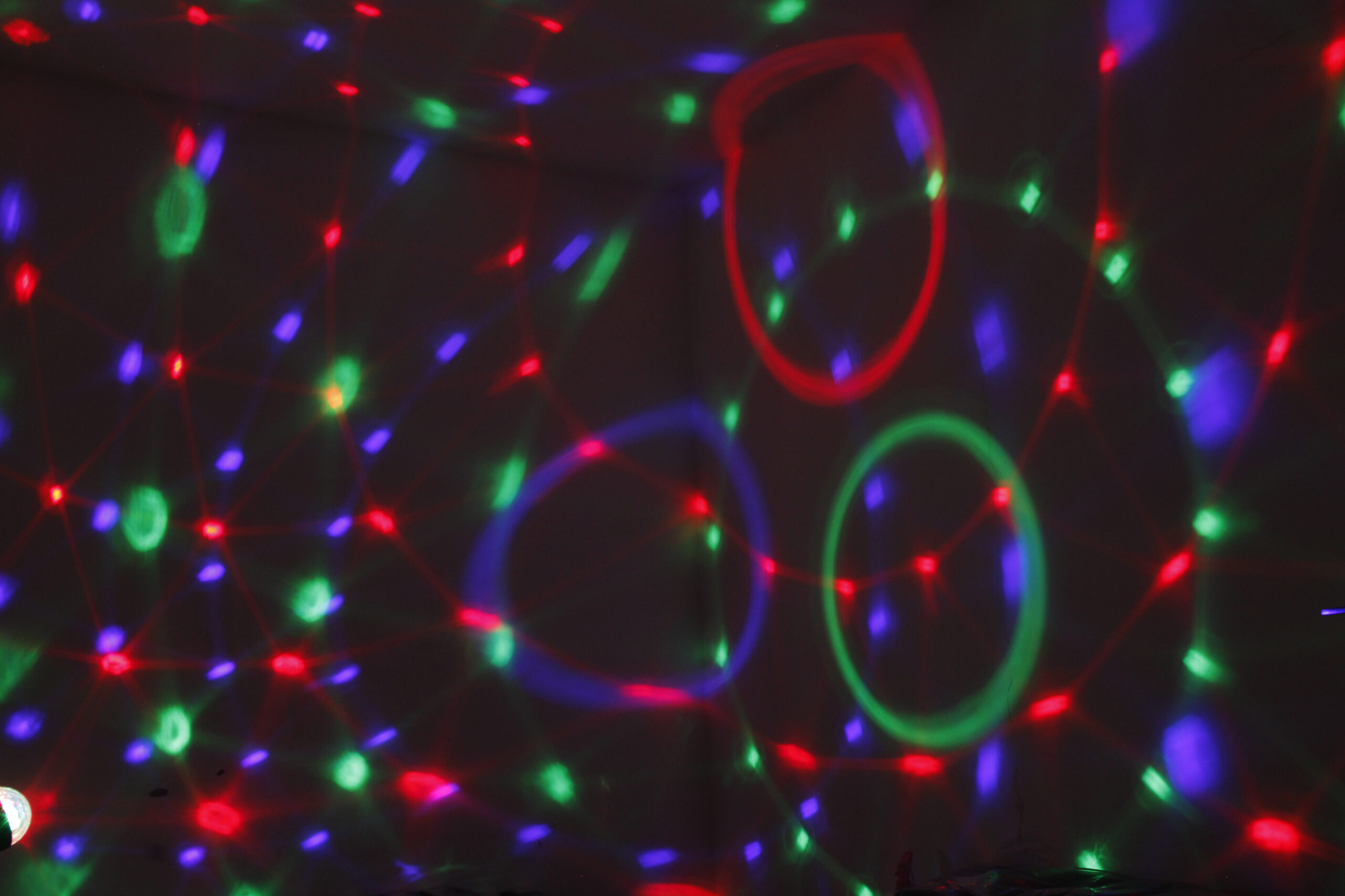GLOBO DE LUZ BOLA MALUCA 3 RGB 3W COM CABO USB (INCLUSO)